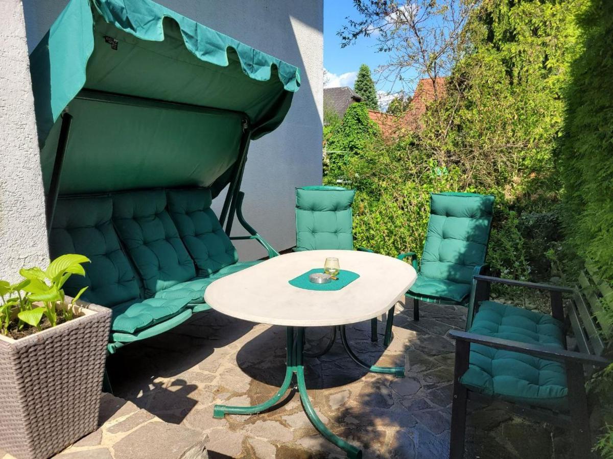Zentral gelegene, sehr ruhige und helle Wohnung Graz Exterior foto